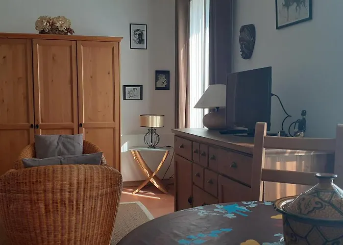 A Montmartre Apartment *