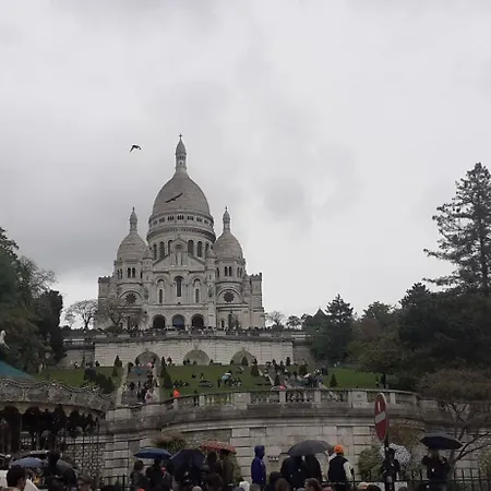 شقة A Montmartre